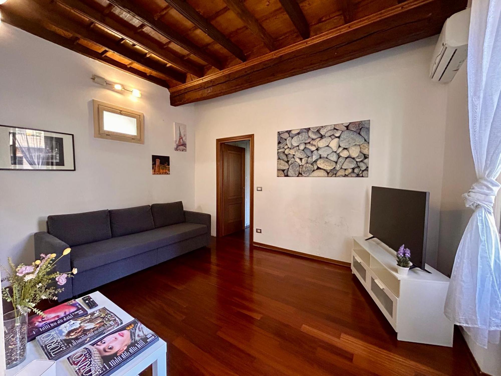 Apartamento Elegante Nel Centro Storico Di Turín